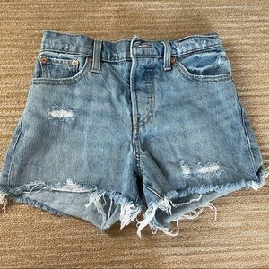 LEVI’S denim shorts